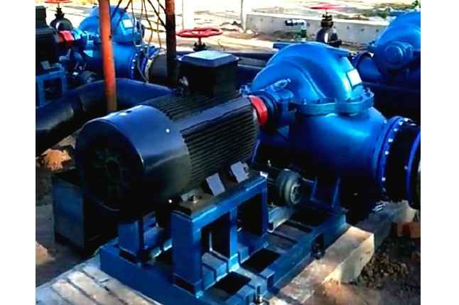 大连魏锐电子商务解决方案有限公司3台500mm口径双吸泵沈阳康平卧龙湖正在安装
